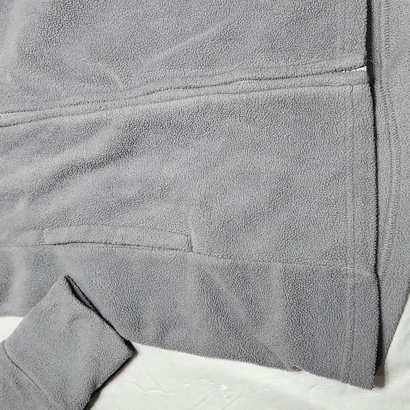 Zip-up Bench Sweater - Picture 2 of 16